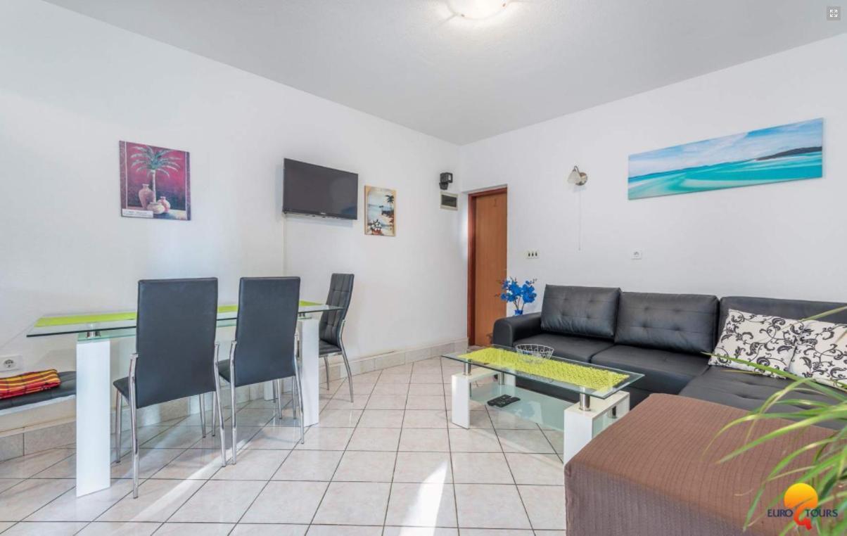 House Lucija Apartment Пореч Екстериор снимка