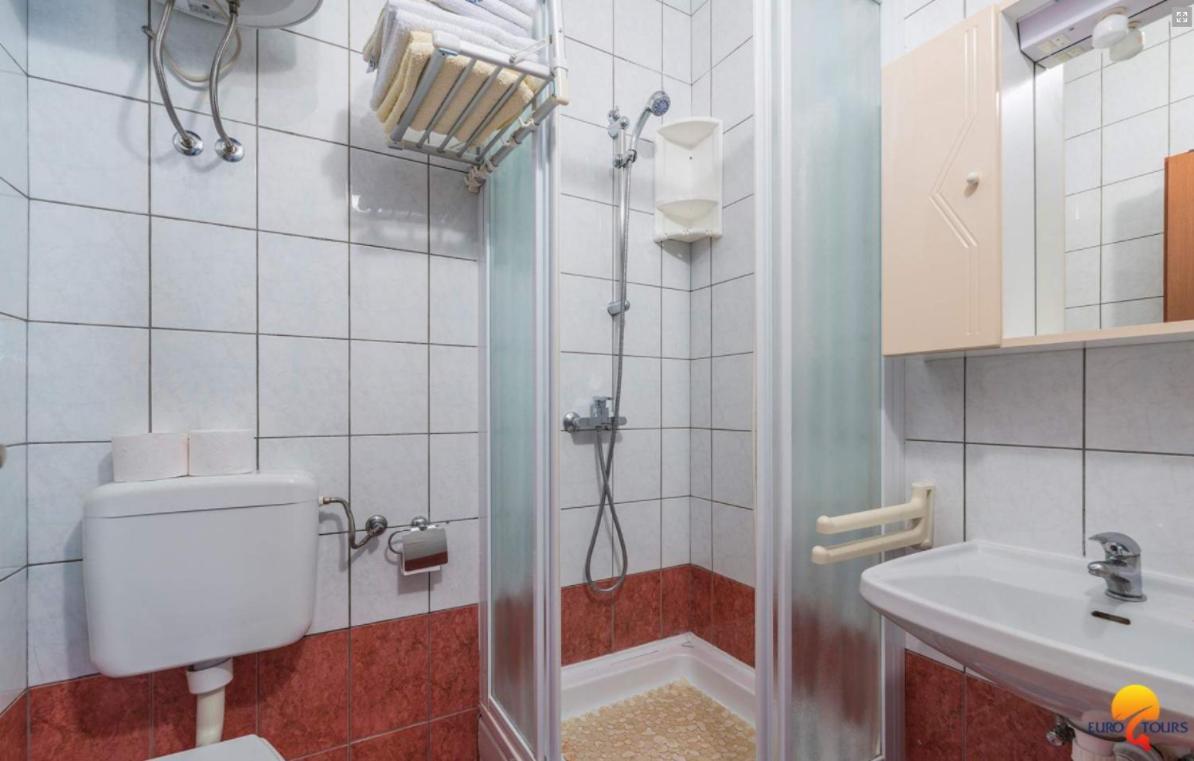 House Lucija Apartment Пореч Екстериор снимка