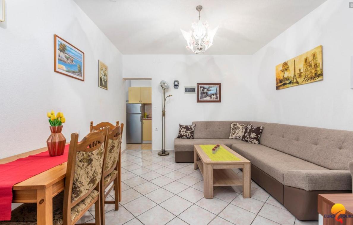 House Lucija Apartment Пореч Екстериор снимка