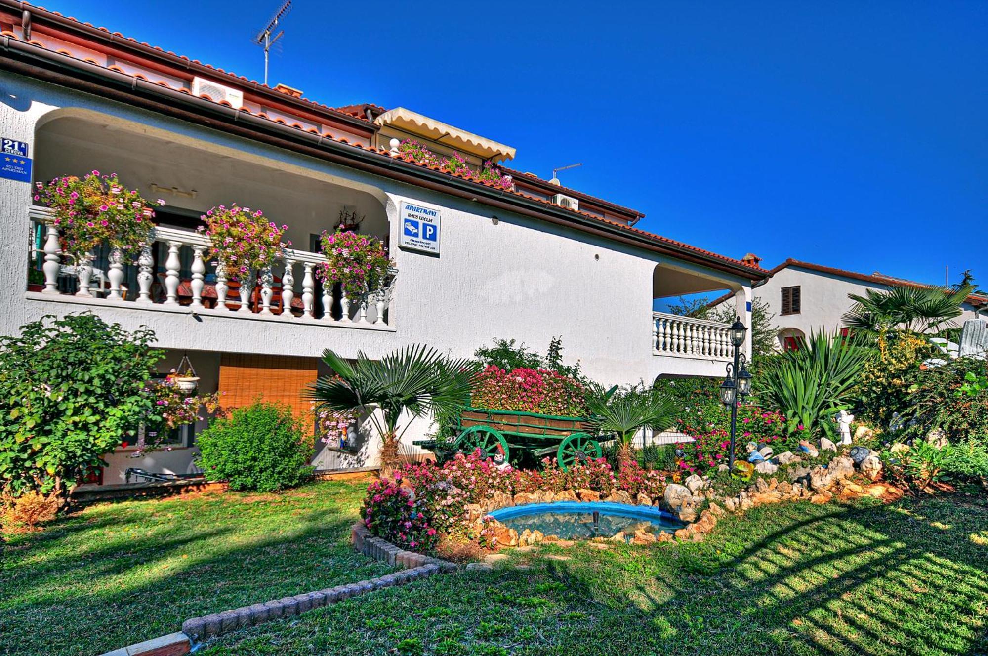 House Lucija Apartment Пореч Екстериор снимка