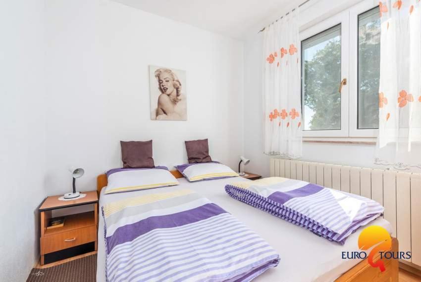 House Lucija Apartment Пореч Стая снимка